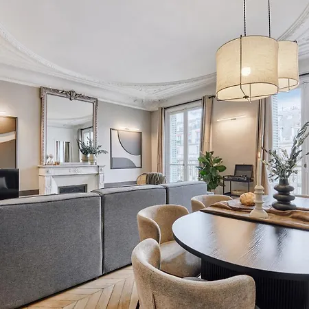 - 3 Et Balcon A Trocadero * Paris