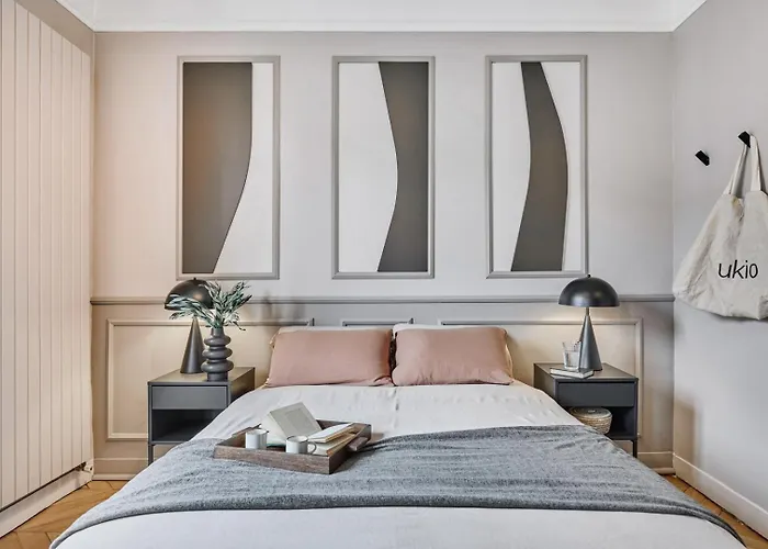 - 3 Et Balcon à Trocadéro Paris