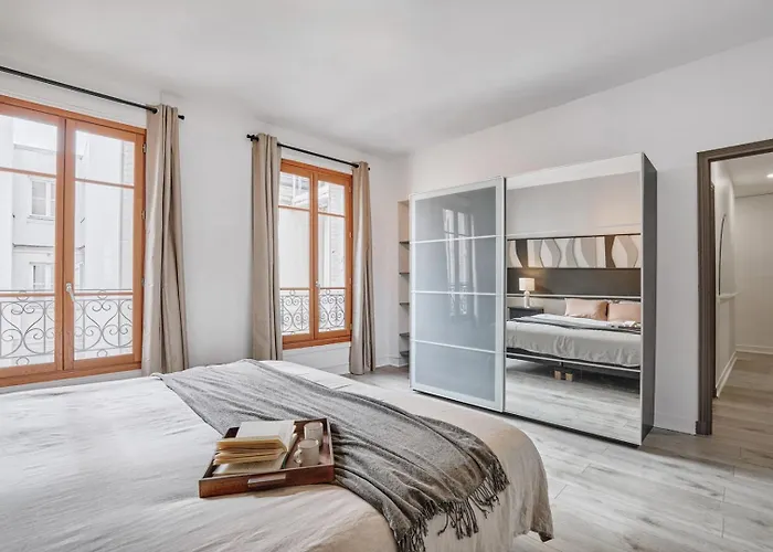 - 3 Et Balcon à Trocadéro * Paris