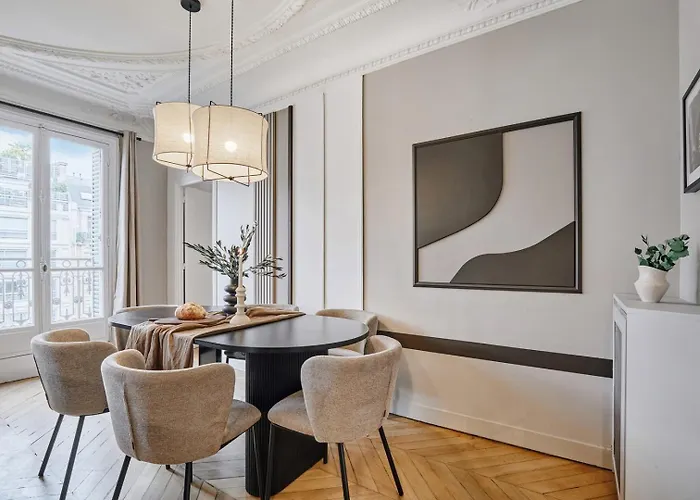 - 3 Et Balcon à Trocadéro Paris